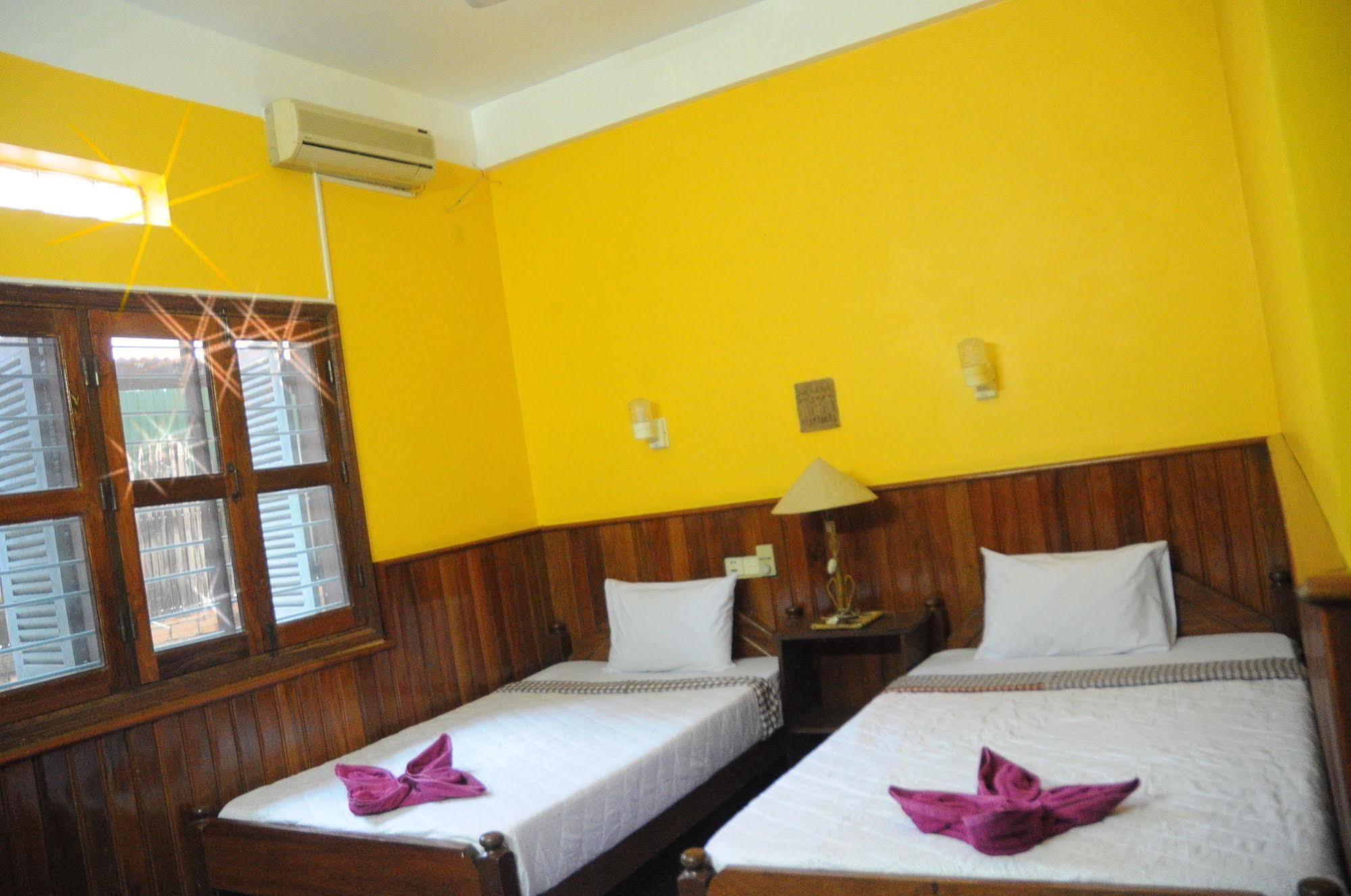 Big Lyna Villa Siem Reap Exterior photo