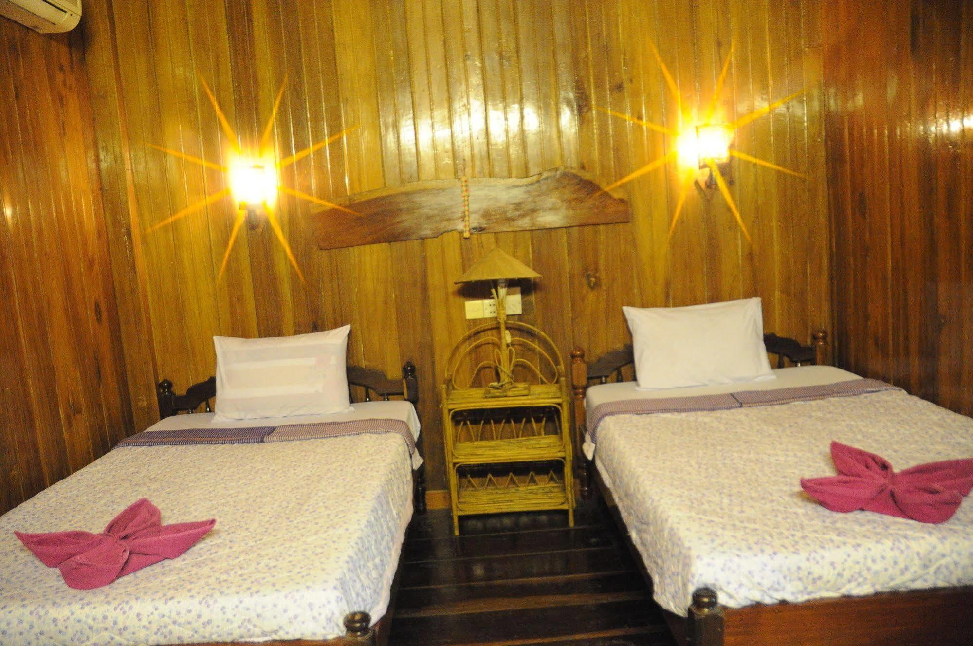 Big Lyna Villa Siem Reap Exterior photo