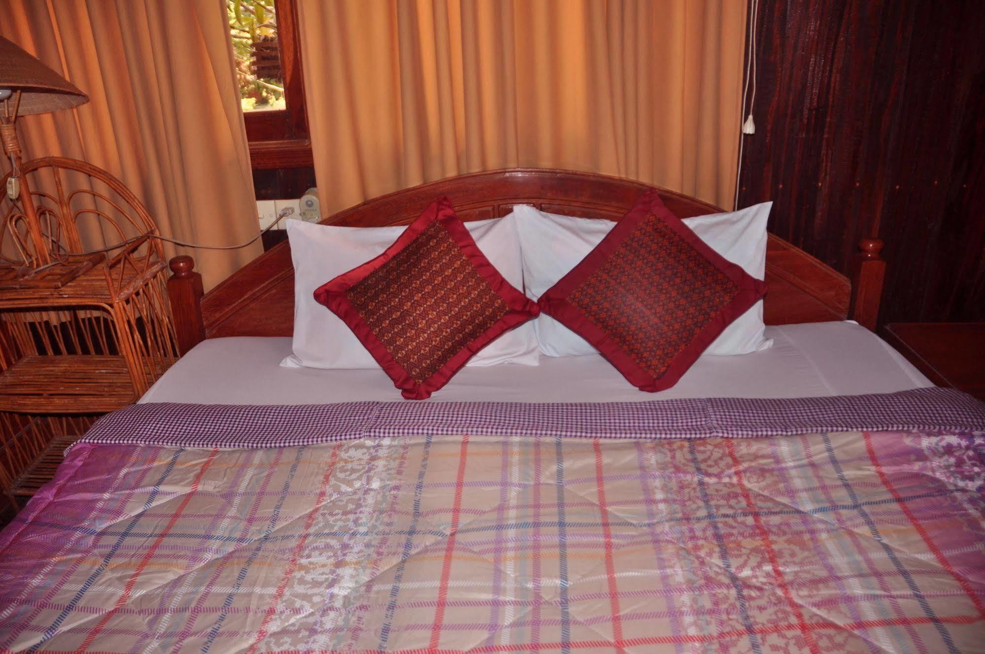 Big Lyna Villa Siem Reap Exterior photo