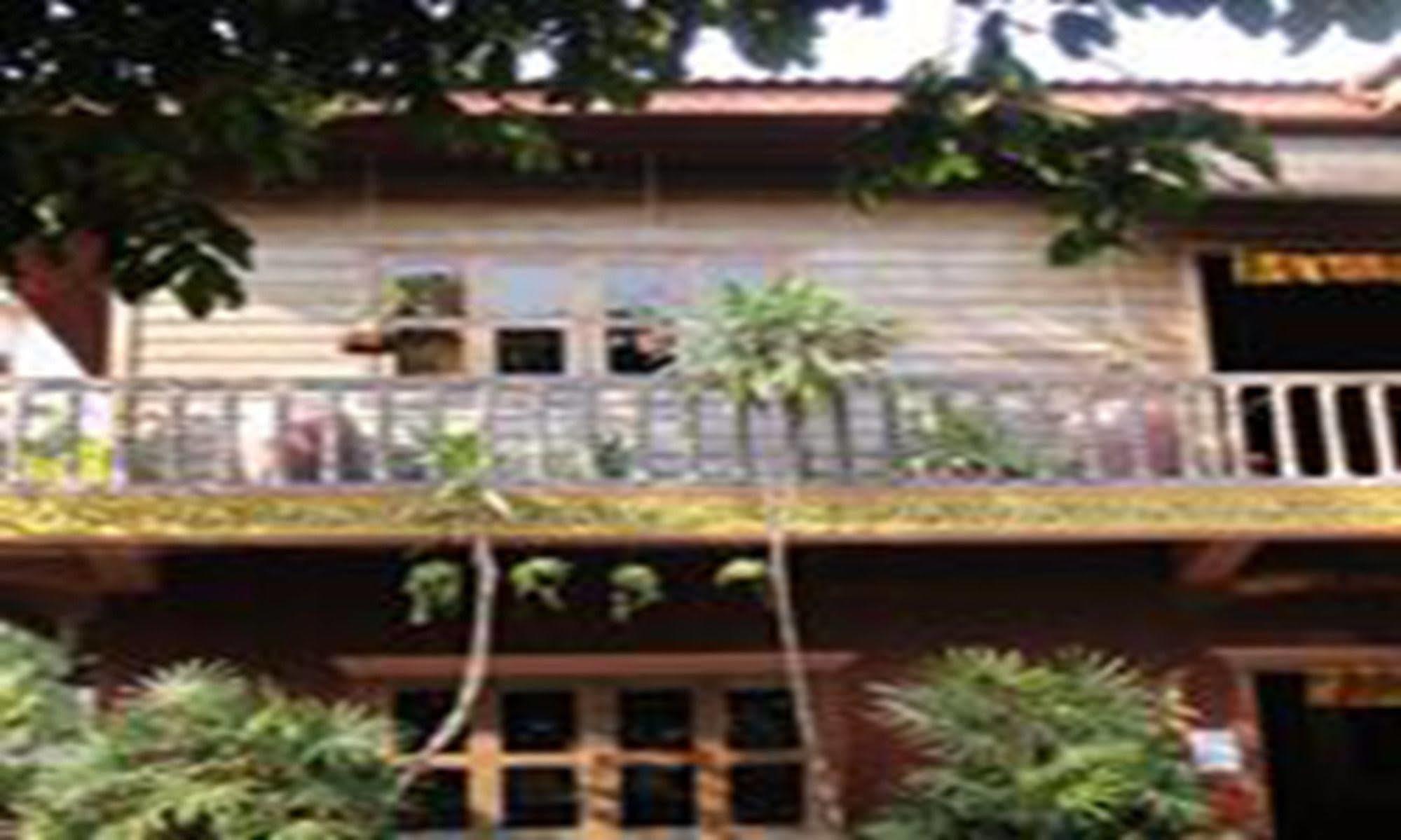 Big Lyna Villa Siem Reap Exterior photo